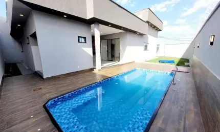 CASA ALTO PADRÃO VEIGA JARDIM Casa de Rua com 3 Quarto(s) e 3 banheiro(s) à Venda, 194 por R$ 860.000 no setor VEIGA JARDIM VN22912