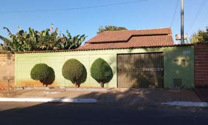Linda casa no Setor Expansul Casa de Rua com 3 Quarto(s) e 2 banheiro(s) à Venda, 130 por R$ 340.000 no setor Loteamento Expansul AD23157