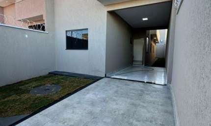 Aparecida de Goiânia Excelente 03 Quartos com Suíte Casa de Rua com 3 Quarto(s) e 3 banheiro(s) à Venda, 110.26 por R$ 390.000 no setor Jardim dos Girassois IN23504