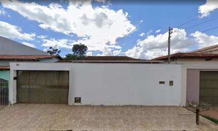CASA TÉRREA  PARA FINS COMERCIAIS / ANÁPOLIS -GO * BAIRRO JUNDIAÍ Casa de Rua com 3 Quarto(s) e 4 banheiro(s) à Venda, 178.05 por R$ 1.120.000 no setor Jundiaí AD23556