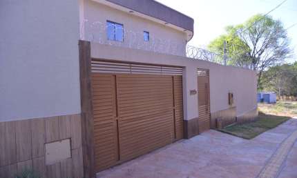 SOBRADO 3 QUARTOS  RESIDENCIAL GUAREMA Casa de Rua com 3 Quarto(s) e 3 banheiro(s) à Venda, 130 por R$ 750.000 no setor Residencial Guarema AD23670