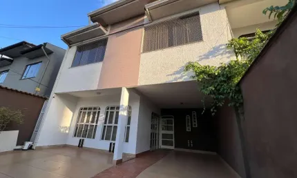 Casa de rua - jardim américa casa de rua com 6 quarto(s) e 5 banheiro(s) à venda, 394 por r$ 1.299.000 no setor jardim américa fl23699
