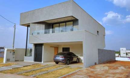Sobrado Parqville Quaresmeira Casa em Condomínio com 4 Quarto(s) e 5 banheiro(s) à Venda, 270 por R$ 2.150.000 no setor PARQVILLE QUARESMEIRA IN23817