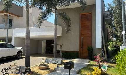 Casa Térrea Jardins Lisboa Casa em Condomínio com 3 Quarto(s) e 5 banheiro(s) à Venda, 220 por R$ 2.150.000 no setor Jardins Lisboa VN23979