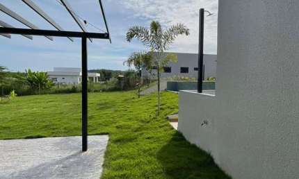 Casa alto padrão Condomínio Aguas da Serra Casa em Condomínio com 5 Quarto(s) e 4 banheiro(s) à Venda, 340.45 por R$ 2.000.000 no setor Hidrolândia VN23985