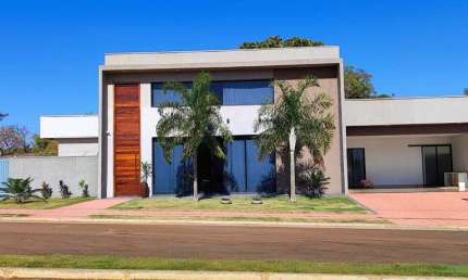CASA EM CONDOMINIO DE CHACARA DE 1000 M² De Lote Casa em Condomínio com 3 Quarto(s) e 4 banheiro(s) à Venda, 288 por R$ 2.500.000 no setor Estância Vargem Bonita AD24230