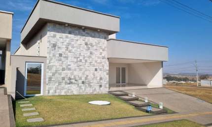 CASA ALTO PADRÃO JARDINS NAPOLES Casa em Condomínio com 3 Quarto(s) e 5 banheiro(s) à Venda, 198 por R$ 1.350.000 no setor Jardins Nápoles TA24249