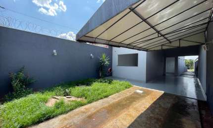 Casa 3 Quartos, com Quintal Casa de Rua com 3 Quarto(s) e 2 banheiro(s) à Venda, 91 por R$ 380.000 no setor Terra Prometida FL24447