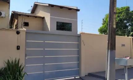 Sobrado no Residencial Piquia 2 Casa de Rua com 3 Quarto(s) e 2 banheiro(s) à Venda, 139.65 por R$ 950.000 no setor Jardim Vitoria ST24460