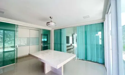 CASA JARDINS MADRI Casa em Condomínio com 4 Quarto(s) e 4 banheiro(s) à Venda, 185 por R$ 2.047.500 no setor Jardins Madri IN24501