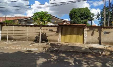 CASA TERREA - JARDIM EUROPA  Casa de Rua com 3 Quarto(s) e 3 banheiro(s) à Venda, 587 por R$ 602.817,89 no setor Vila Resende VN24519