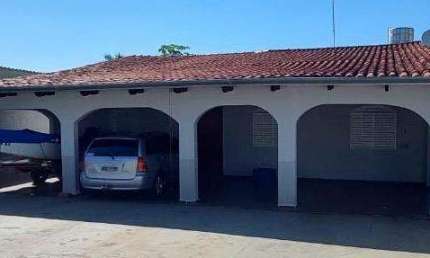 Casa no Jardim América em ótima localização! Casa de Rua com 4 Quarto(s) e 3 banheiro(s) à Venda, 240 por R$ 700.000 no setor Jardim América FL24679