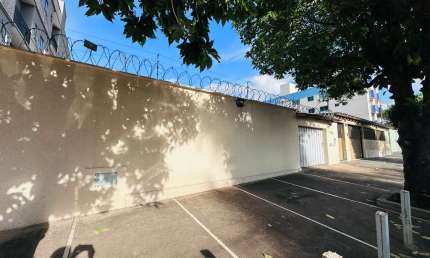 Casa de 3 Quartos com Suíte e Home Office no Jardim América Casa de Rua com 3 Quarto(s) e 3 banheiro(s) à Venda, 217 por R$ 999.000 no setor Jardim América AD24757