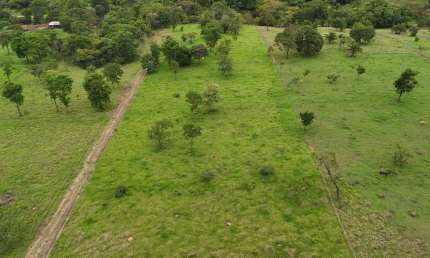 Área rural de 20 mil m² em  Bonfinopolis  Chácara à Venda, 20000 por R$ 318.000 AD24841