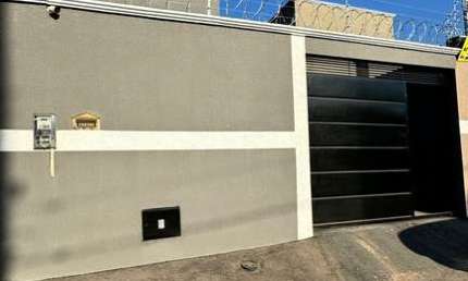 CASA DE RUA Casa de Rua com 3 Quarto(s) e 2 banheiro(s) à Venda, 121 por R$ 500.000 no setor SETOR COLONIAL SUL ST24915
