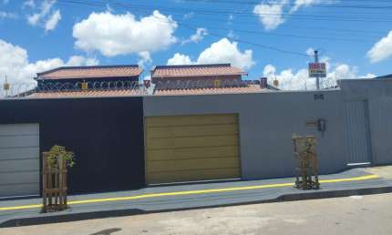 CASA RESIDENCIAL Casa de Rua com 3 Quarto(s) e 1 banheiro(s) à Venda, 114 por R$ 395.000 no setor Condomínio Rio Branco AD25063