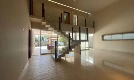 Sobrado no Jardins Milão  Casa em Condomínio com 4 Quarto(s) e 7 banheiro(s) à Venda, 400 por R$ 3.650.000 no setor Jardins Milão TA25069