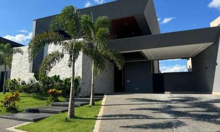 Casa térrea Portal do Sol Garden Golf Casa em Condomínio com 3 Quarto(s) e 4 banheiro(s) à Venda, 290 por R$ 3.300.000 no setor Residencial Goiânia Golfe Clube AX25099
