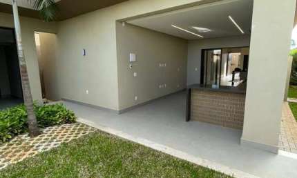 SETOR CRISTINA 2 Casa de Rua com 3 Quarto(s) e 4 banheiro(s) à Venda, 220.72 por R$ 1.250.000 no setor SETOR CRISTINA FL25203