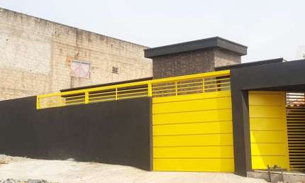 CASA TERREA GARAVELO Casa de Rua com 3 Quarto(s) e 2 banheiro(s) à Venda, 104.39 por R$ 400.000 no setor Setor Garavelo Residencial Park AD25273