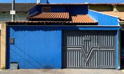 Casa Geminada no Parque Santa Rita Casa de Rua com 2 Quarto(s) e 2 banheiro(s) à Venda, 86 por R$ 216.000 no setor Village Santa Rita VN25372