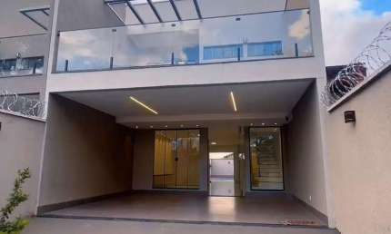 Sobrado Residencial Goiânia 2 Sobrado com 3 Quarto(s) e 3 banheiro(s) à Venda, 170 por R$ 1.080.000 no setor Setor Goiania Dois AU25419