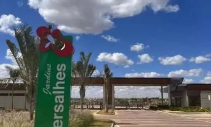 Lote Jardins Versalhes  Lote à Venda, 211.2 por R$ 250.000 no setor Jardins Versalhes IN25469