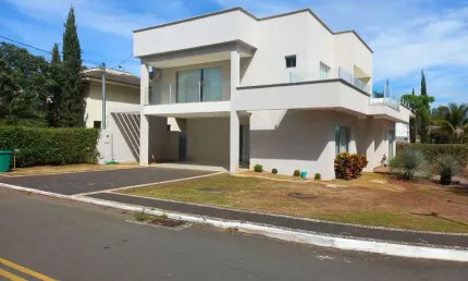 SOBRADO DE ESQUINA JARDINS MADRI Casa em Condomínio com 4 Quarto(s) e 5 banheiro(s) à Venda, 413.58 por R$ 2.500.000 no setor Jardins Madri ST25541