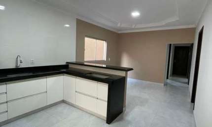 casa residencial solar ville Casa de Rua com 4 Quarto(s) e 2 banheiro(s) à Venda, 250 por R$ 600.000 no setor Residencial Solar Ville TA25634
