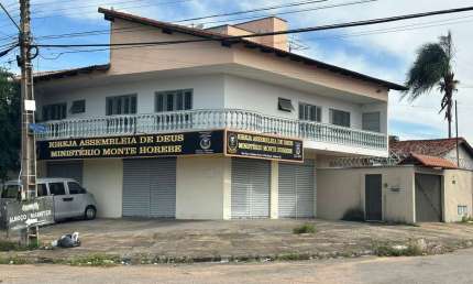 Sobrado com Ponto Comercial Sobrado com 4 Quarto(s) e 3 banheiro(s) à Venda, 292.59 por R$ 700.000 no setor Vila Morais AD25682