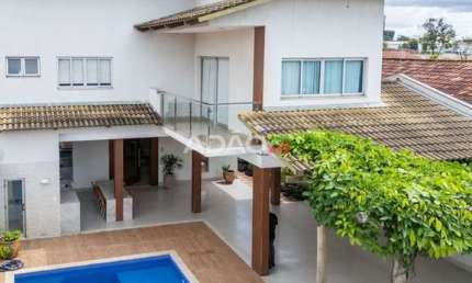 SOBRADO  Sobrado com 4 Quarto(s) e 2 banheiro(s) à Venda, 352 por R$ 2.190.000 no setor Setor Coimbra AD25732