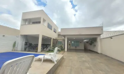 Casa terrea 3 suites, mias office 4 vagas Casa de Rua com 3 Quarto(s) e 5 banheiro(s) à Venda, 170 por R$ 1.180.000 no setor Cidade Jardim AD26212