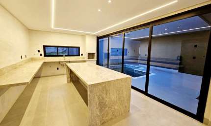 CASA JARDINS BOLONHA Casa em Condomínio com 4 Quarto(s) e 6 banheiro(s) à Venda, 230 por R$ 1.800.000 no setor Jardins Bolonha VN26470