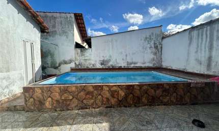 CASA NOVO HORIZONTE Casa de Rua com 4 Quarto(s) e 2 banheiro(s) à Venda, 190 por R$ 350.000 no setor Setor Novo Horizonte AD26499