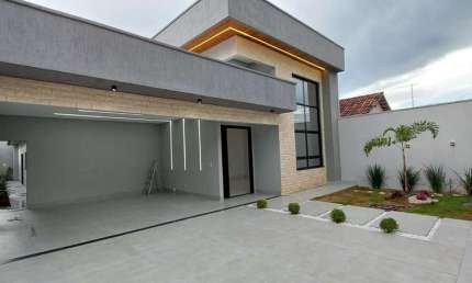 Casa rua 3 Quartos alto padrão Casa de Rua com 3 Quarto(s) e 4 banheiro(s) à Venda, 360 por R$ 1.550.000 no setor Parque Anhangura TA26671