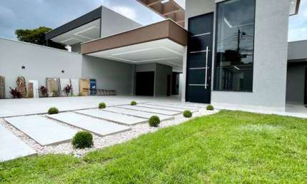 CASA NO PARQUE ANHANGUERA Casa de Rua com 3 Quarto(s) e 4 banheiro(s) à Venda, 200 por R$ 1.480.000 no setor Anhaguera AD26751