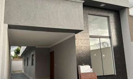 Casa no Vera Cruz Casa de Rua com 3 Quarto(s) e 2 banheiro(s) à Venda, 102 por R$ 390.000 no setor Conjunto Vera Cruz TA26819