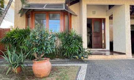 Sobrado à venda - 235 m² Casa em Condomínio com 3 Quarto(s) e 5 banheiro(s) à Venda, 250 por R$ 1.850.000 no setor Jardins Madri ST26828