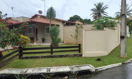 CASA AUTO PADRAO COND MONTE VERDE  Casa em Condomínio com 3 Quarto(s) e 3 banheiro(s) à Venda, 200 por R$ 1.250.000 no setor Residencial Monte Verde AD27171