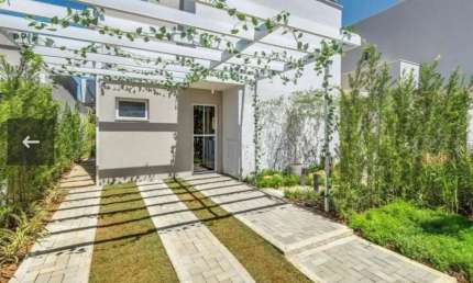 Ágio Ótima casa Jardins Berlim Casa em Condomínio com 3 Quarto(s) e 2 banheiro(s) à Venda, 100 por R$ 800.000 no setor Jardins Berlim AU27194