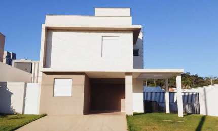 Sobrado Jardins Bolonha  Casa em Condomínio com 3 Quarto(s) e 5 banheiro(s) à Venda, 150 por R$ 1.200.000 no setor Jardins Bolonha AD27421
