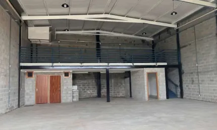 GALPAO Galpão / Depósito à Venda, 284 por R$ 850.000 no setor RESIDENCIAL CANADA AD27524