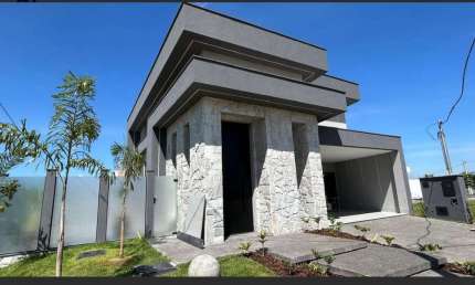 JARDINS CAPRI  Casa em Condomínio com 3 Quarto(s) e 4 banheiro(s) à Venda, 177.47 por R$ 1.590.000 no setor Jardins Capri TA27381