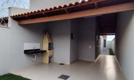 Casa Senador Canedo Casa de Rua com 3 Quarto(s) e 2 banheiro(s) à Venda, 88 por R$ 300.000 no setor Residencial Hebrom AD27582