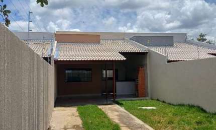 Casa de 2 Qts. com churrasqueira a carvão Casa de Rua com 2 Quarto(s) e 2 banheiro(s) à Venda, 102.74 por R$ 322.900 no setor Independência - 3º Complemento AD27647