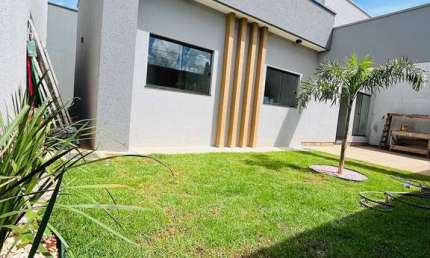 CASA EM SENADOR CANEDO  Casa de Rua com 3 Quarto(s) e 2 banheiro(s) à Venda, 100 por R$ 440.000 no setor São Francisco II AD27748