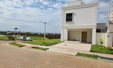 Ágio ÁGIO - SOBRADO JARDINS MARSELHA Sobrado com 4 Quarto(s) e 4 banheiro(s) à Venda, 181 por R$ 1.280.000 no setor Jardins Marselha AD27635