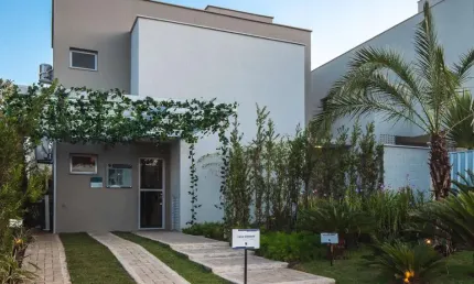 Ágio Sobrado Jardins Cannes - Agio Casa em Condomínio com 3 Quarto(s) e 3 banheiro(s) à Venda, 150 por R$ 1.270.000 no setor Jardins Cannes ST27374
