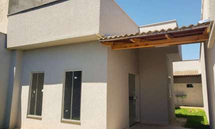 CASA DE 3/4 EM SENADOR CANEDO  Casa de Rua com 3 Quarto(s) e 1 banheiro(s) à Venda, 90 por R$ 360.000 no setor Residencial Morada do Bosque SL27744
