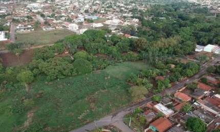 TERRENO NO JARDIM HELVÉCIA Área / Terreno à Venda, 2585 por R$ 450.000 no setor Jardim Helvécia ST27953